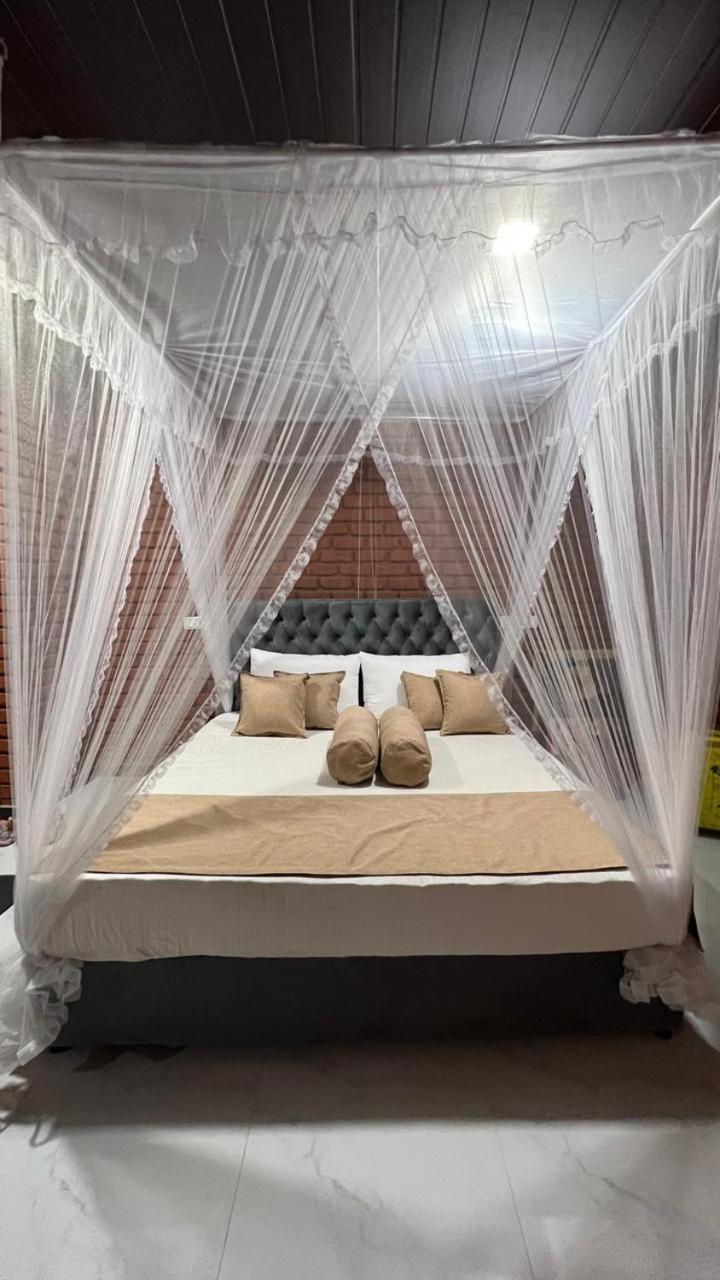 Adam'S Apple Homestay Элла Экстерьер фото